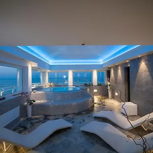Adlon - Fronte Mare Риччоне